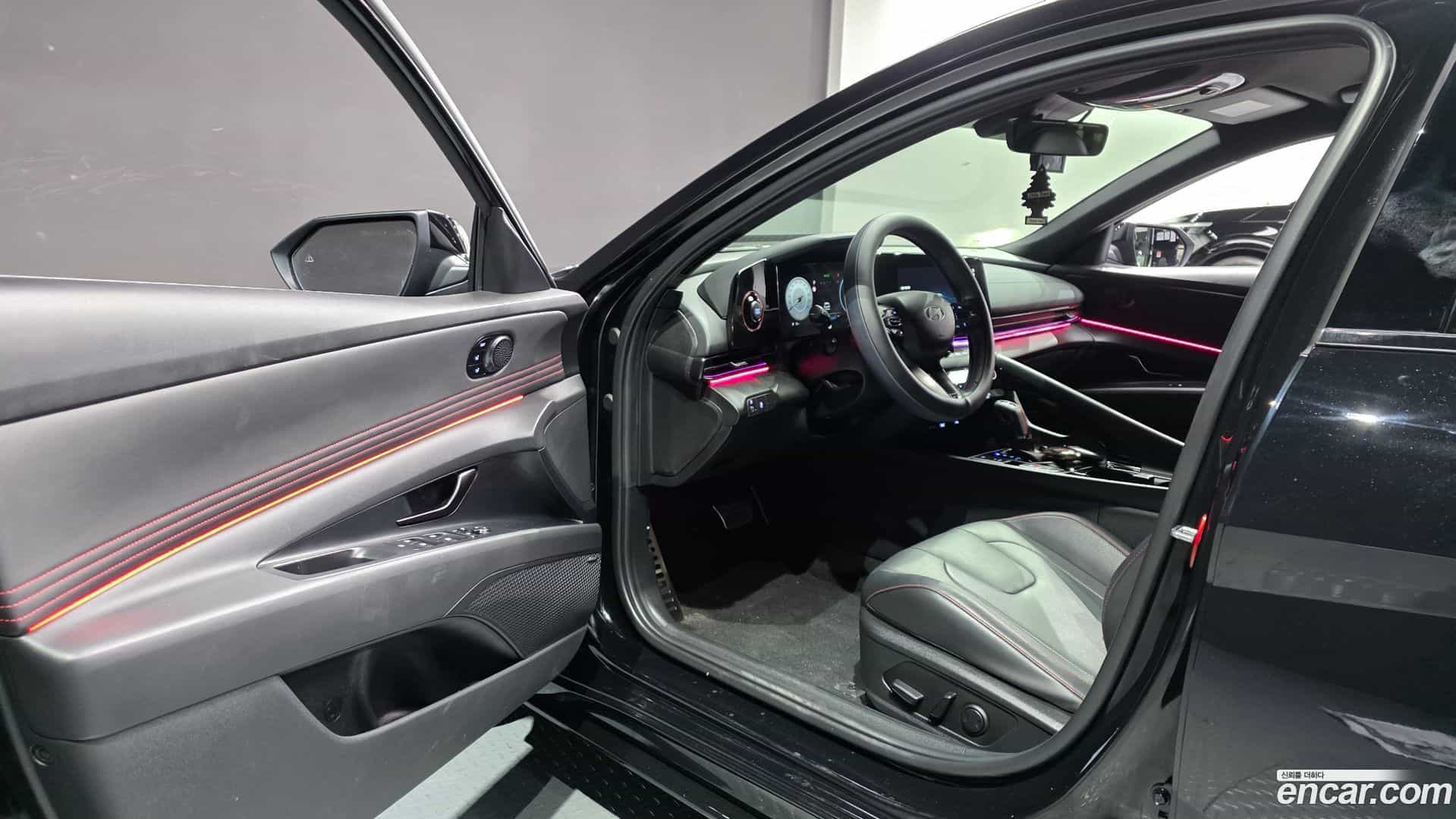 AVANTE Hyundai 2025.1-INNER-010