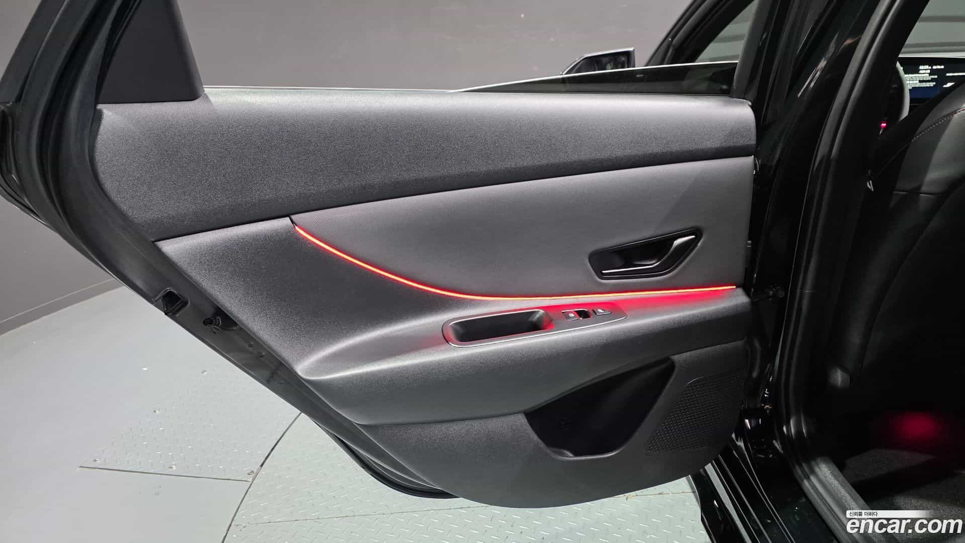 AVANTE Hyundai 2025.1-INNER-035