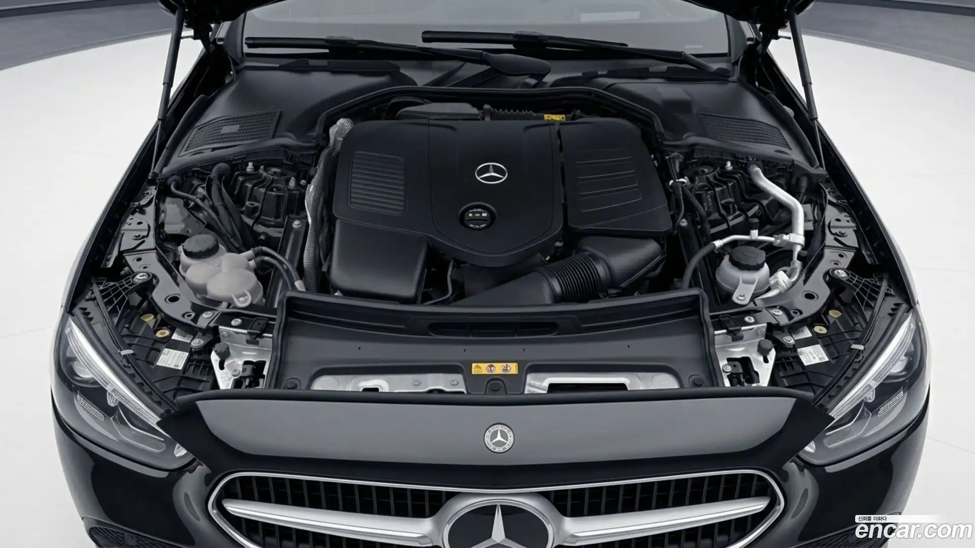 C-Class Mercedes-Benz 2022.11-OUTER-006
