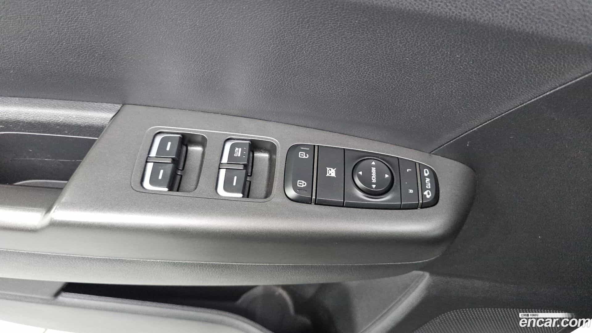 Sportage Kia 2020.2-OPTION-040