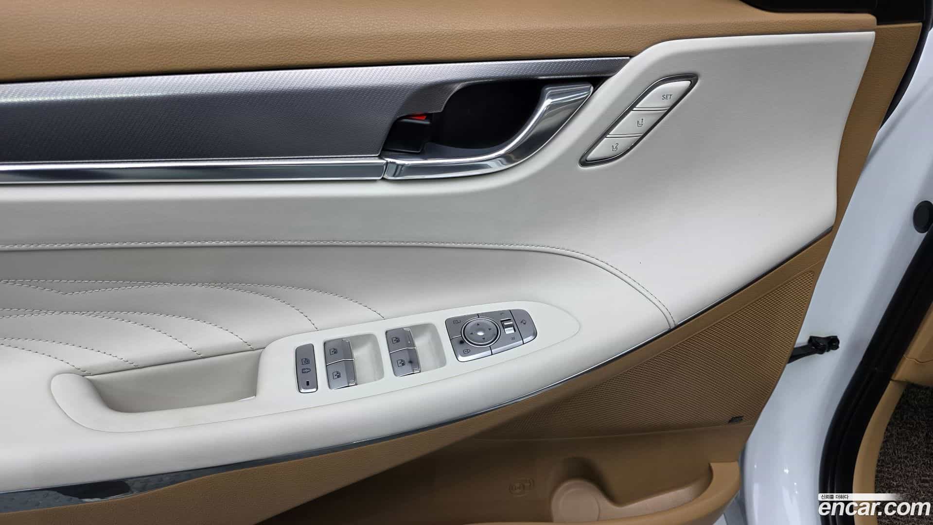 Grandeur Hyundai 2021.4-OPTION-022