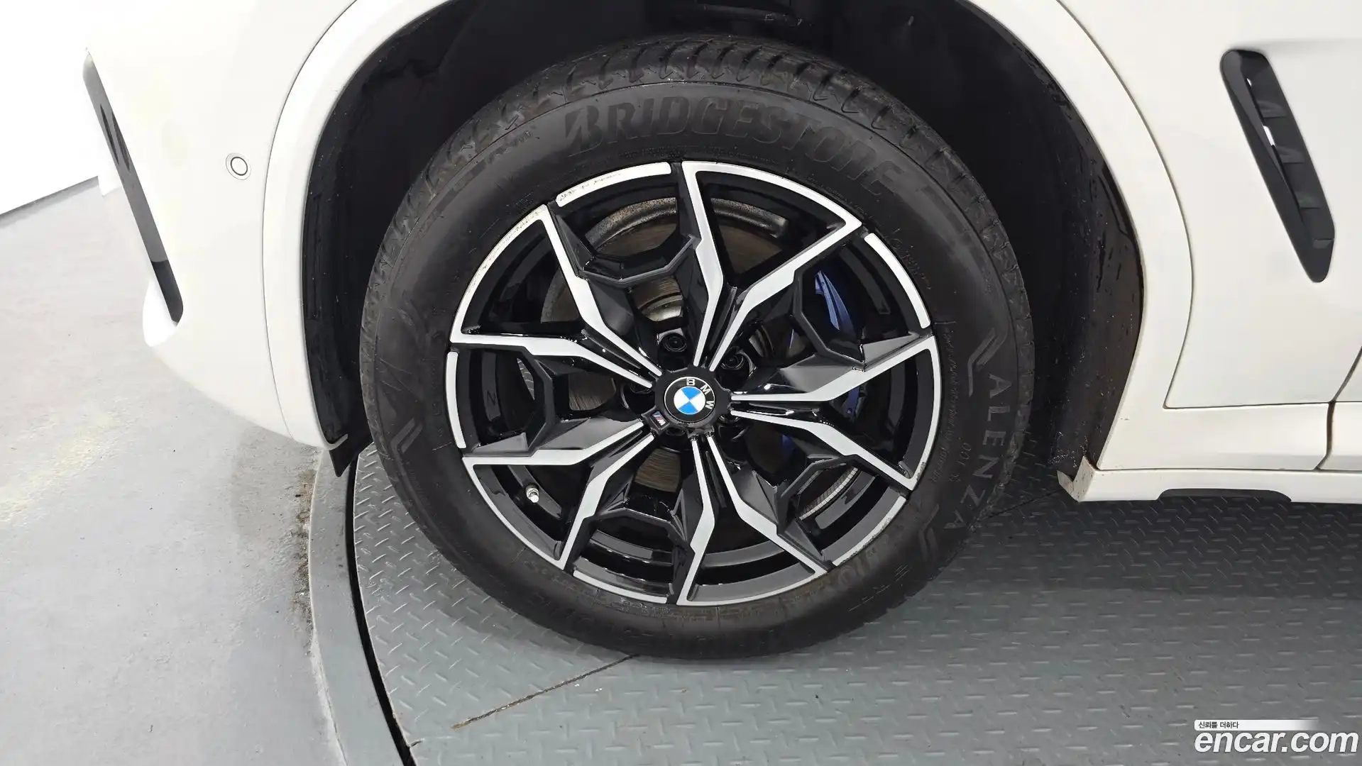 X4 BMW 2024.4-OUTER-005