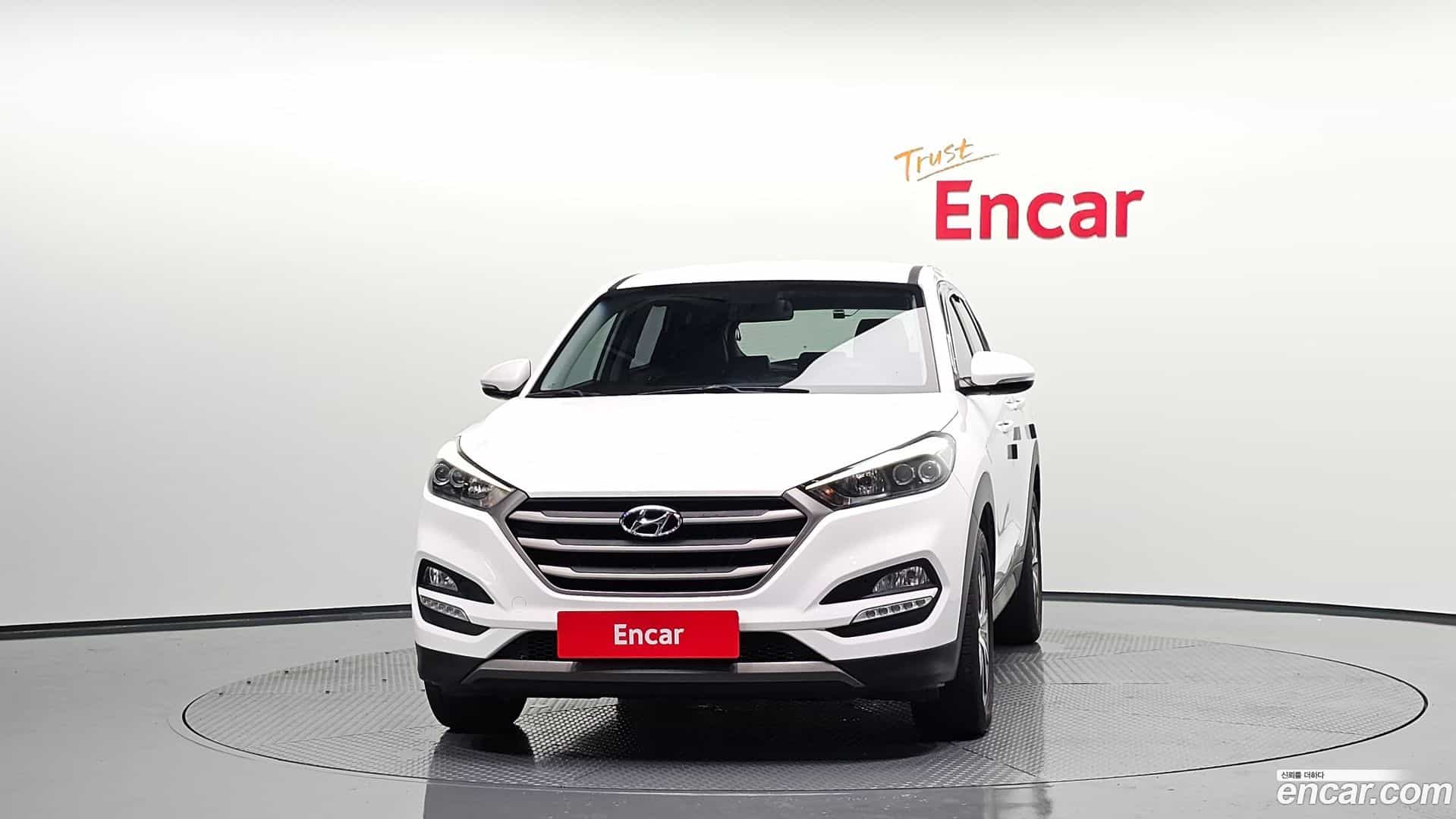 Tucson Hyundai 2015.2-OUTER-003
