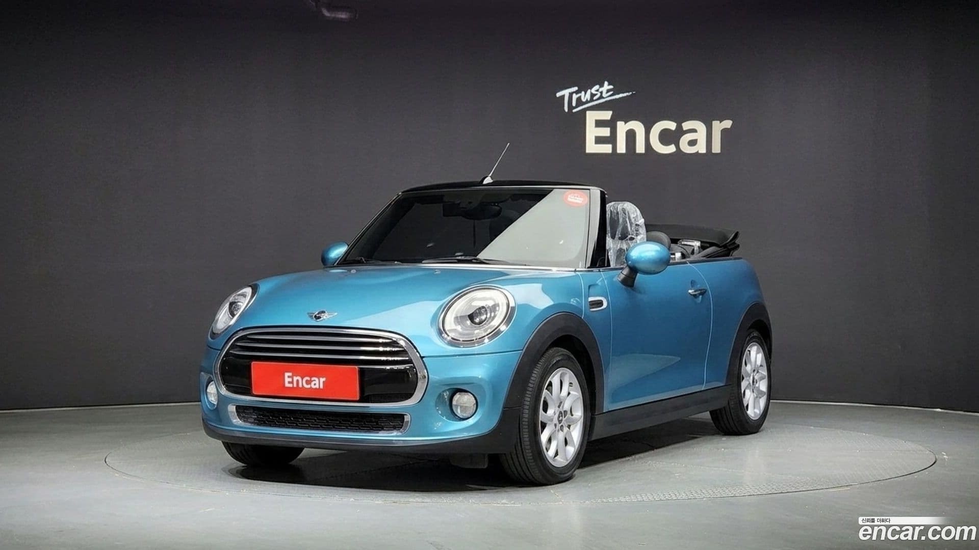 Main__Slider__Photo:Cooper Convertible Mini 2018.5-0