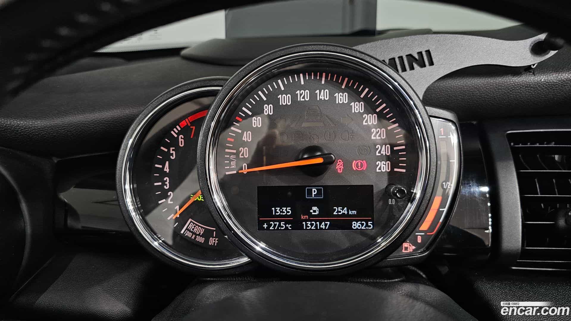 Cooper Convertible Mini 2018.5-INNER-008
