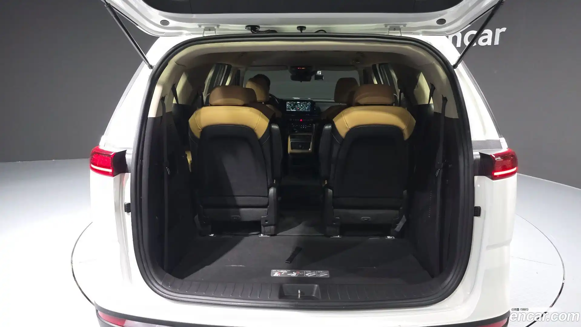 Canival Kia 2020.9-OPTION-024