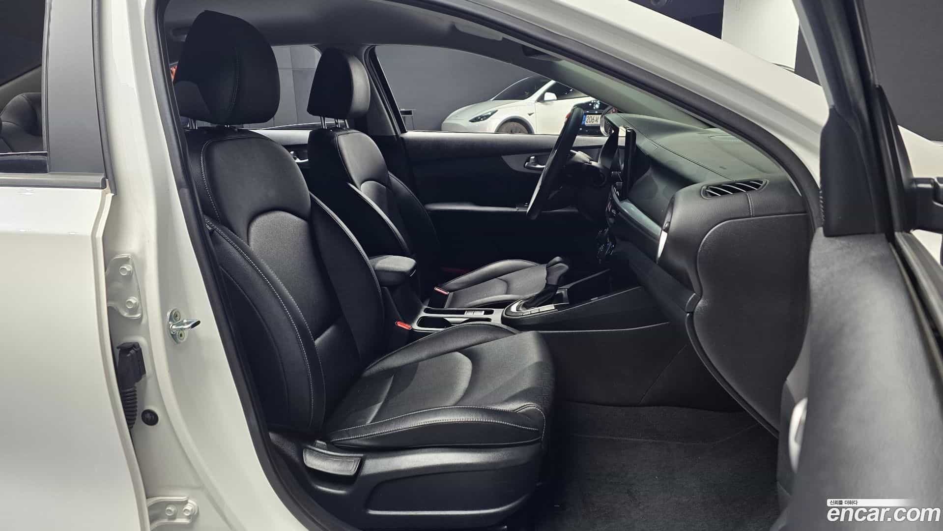 K3 Kia 2022.2-INNER-010