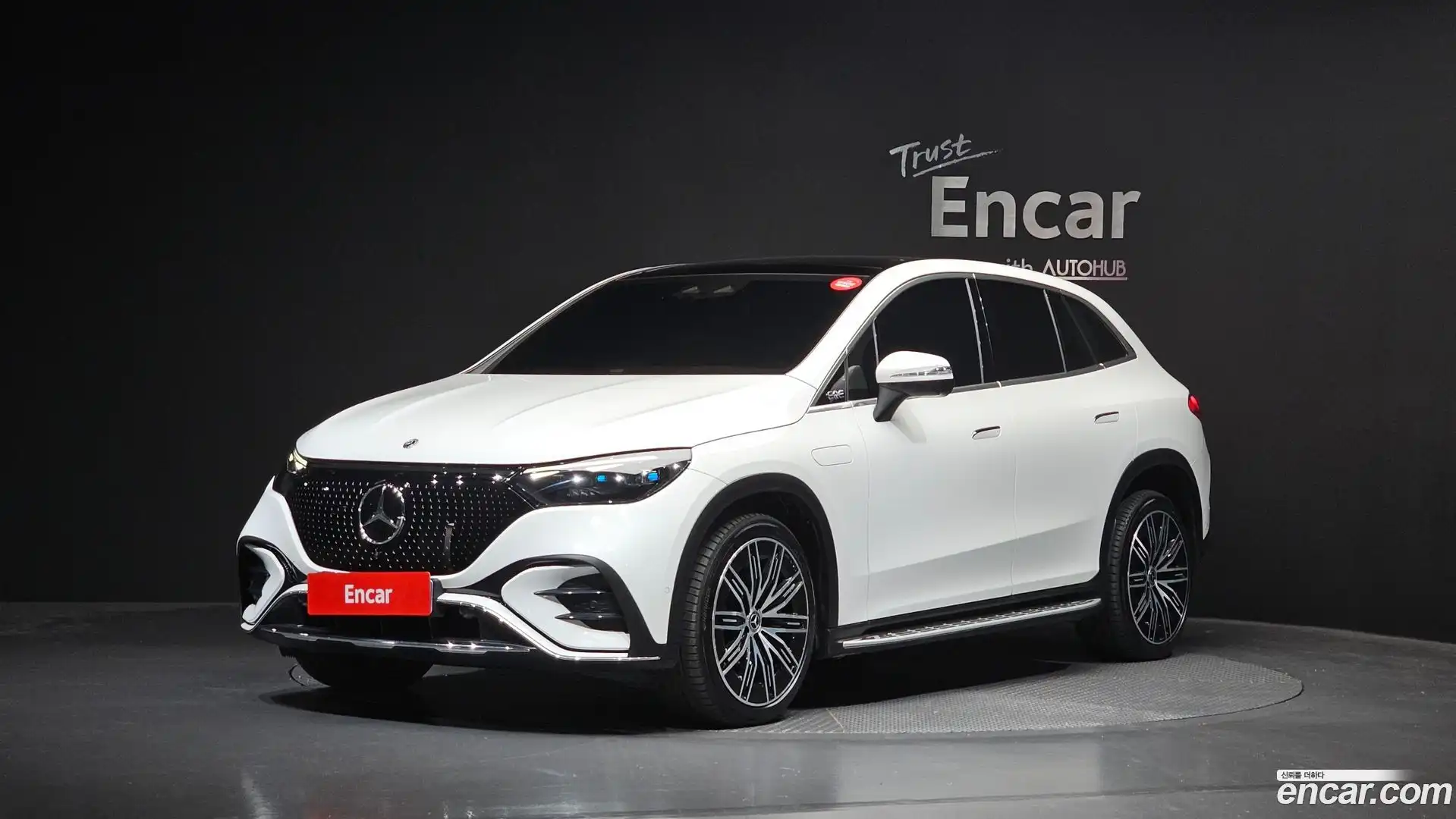 EQE Mercedes-Benz 2023.8-OUTER-001