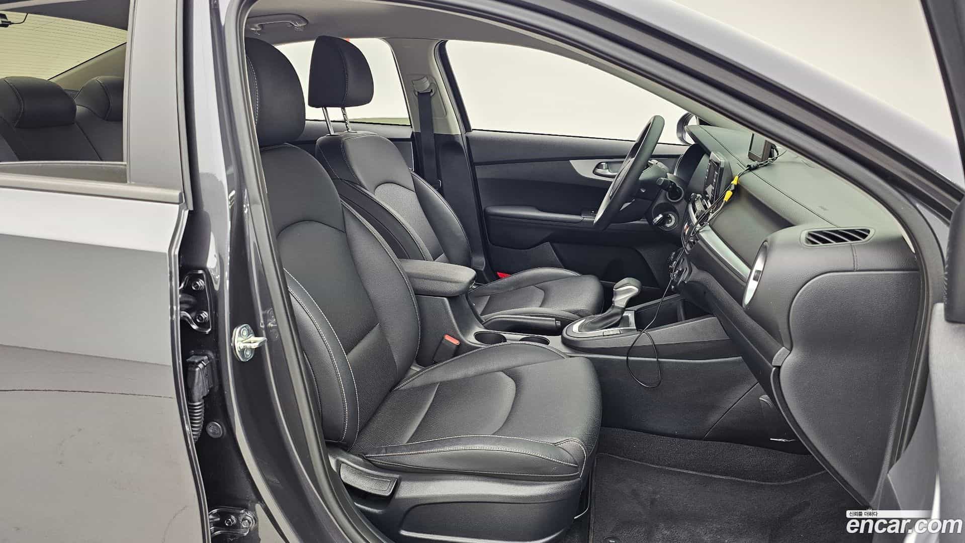 K3 Kia 2023.1-OPTION-015