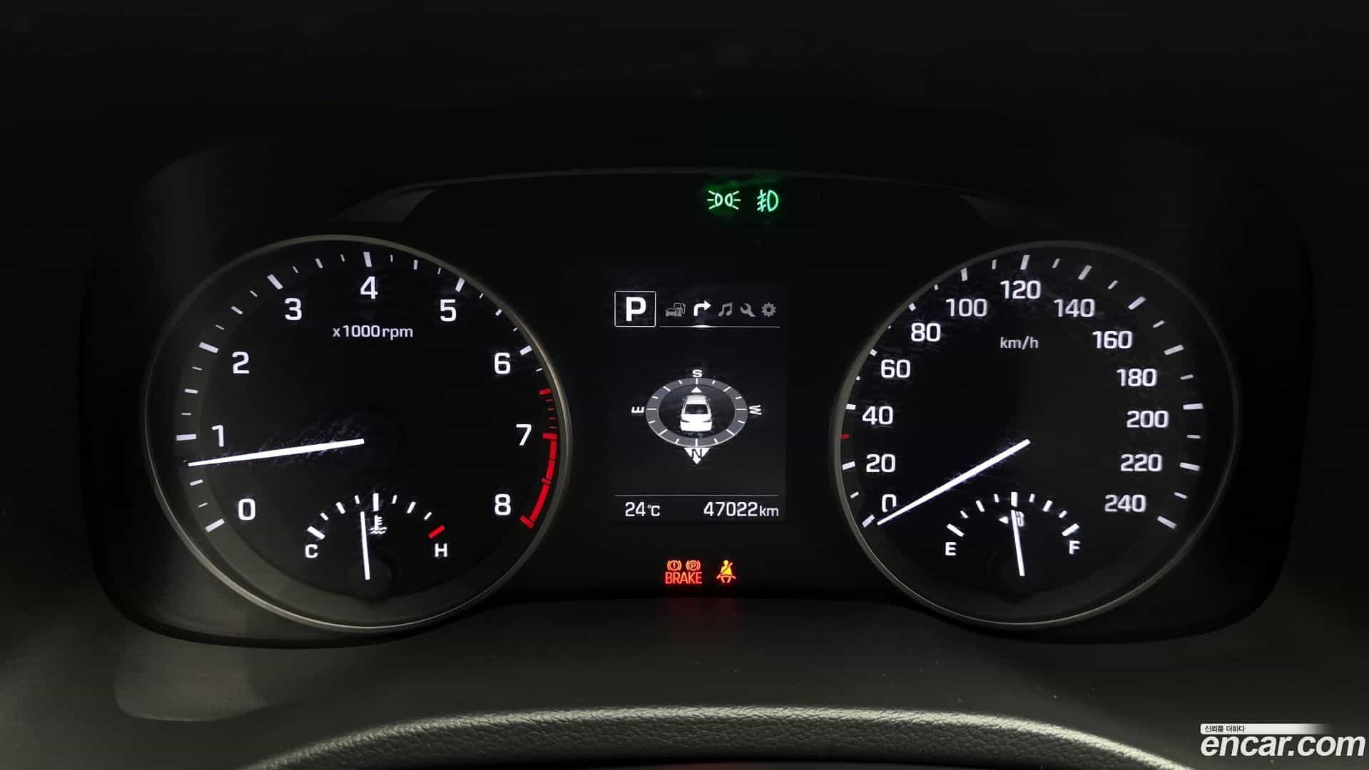 AVANTE Hyundai 2018.0-INNER-008