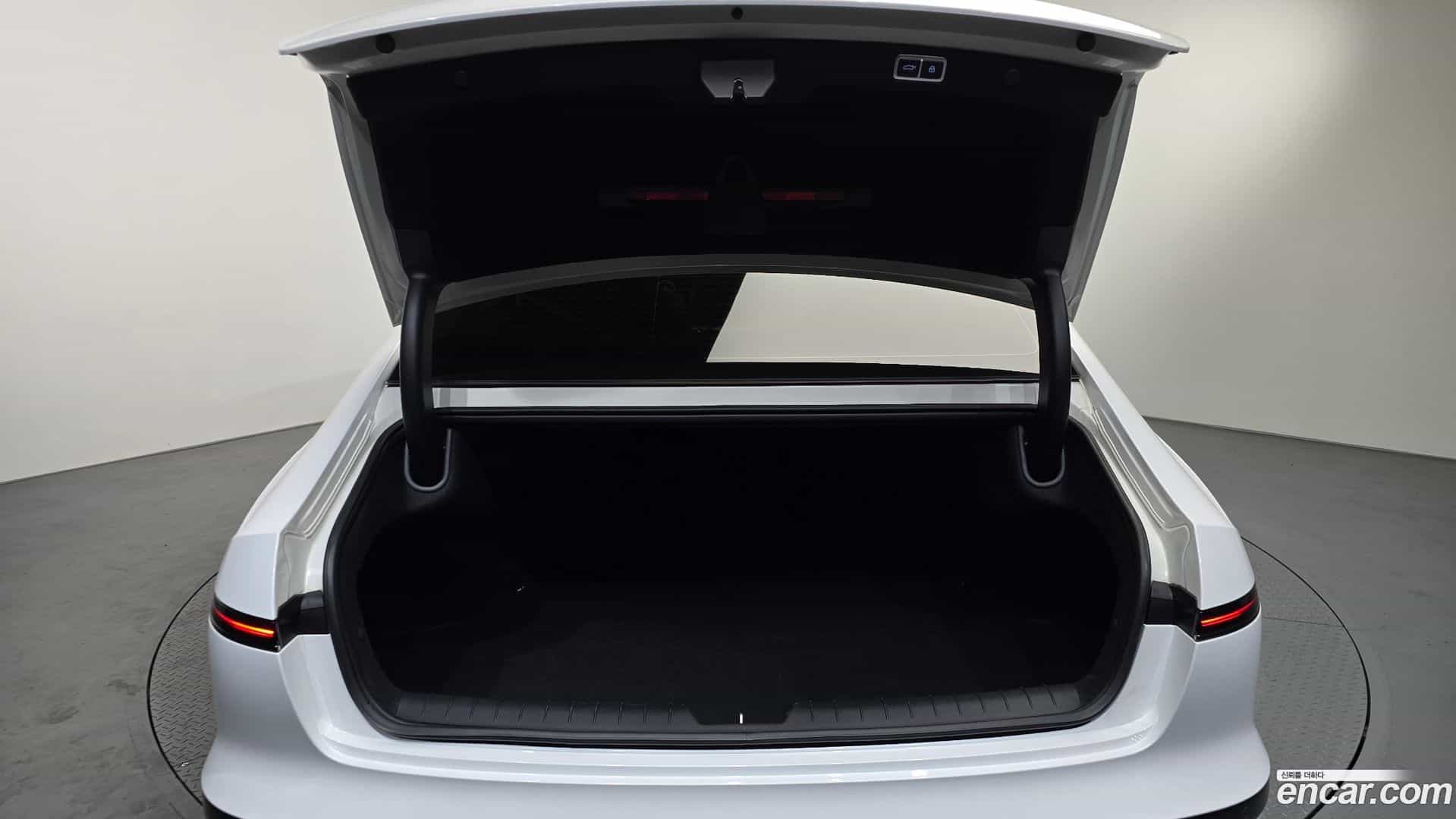 Grandeur Hyundai 2022.11-OPTION-024