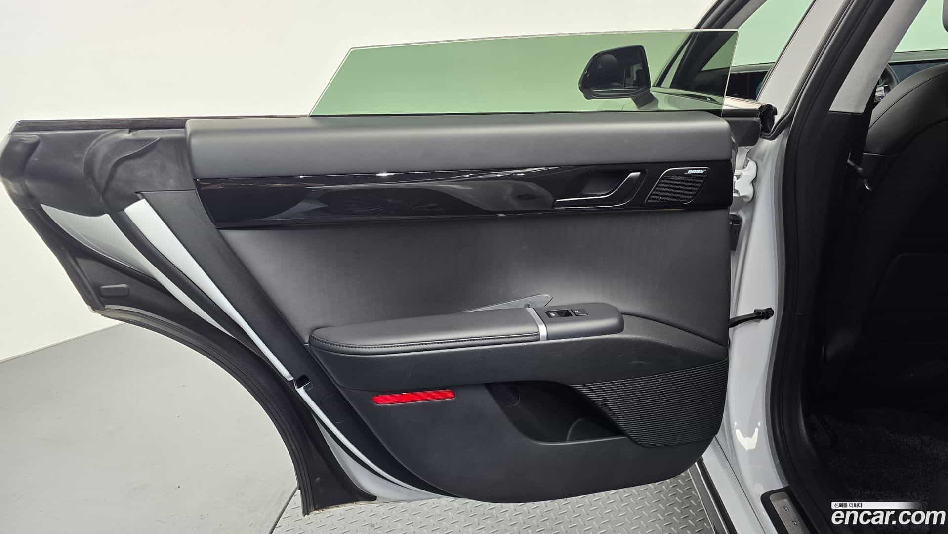 Grandeur Hyundai 2022.11-INNER-035