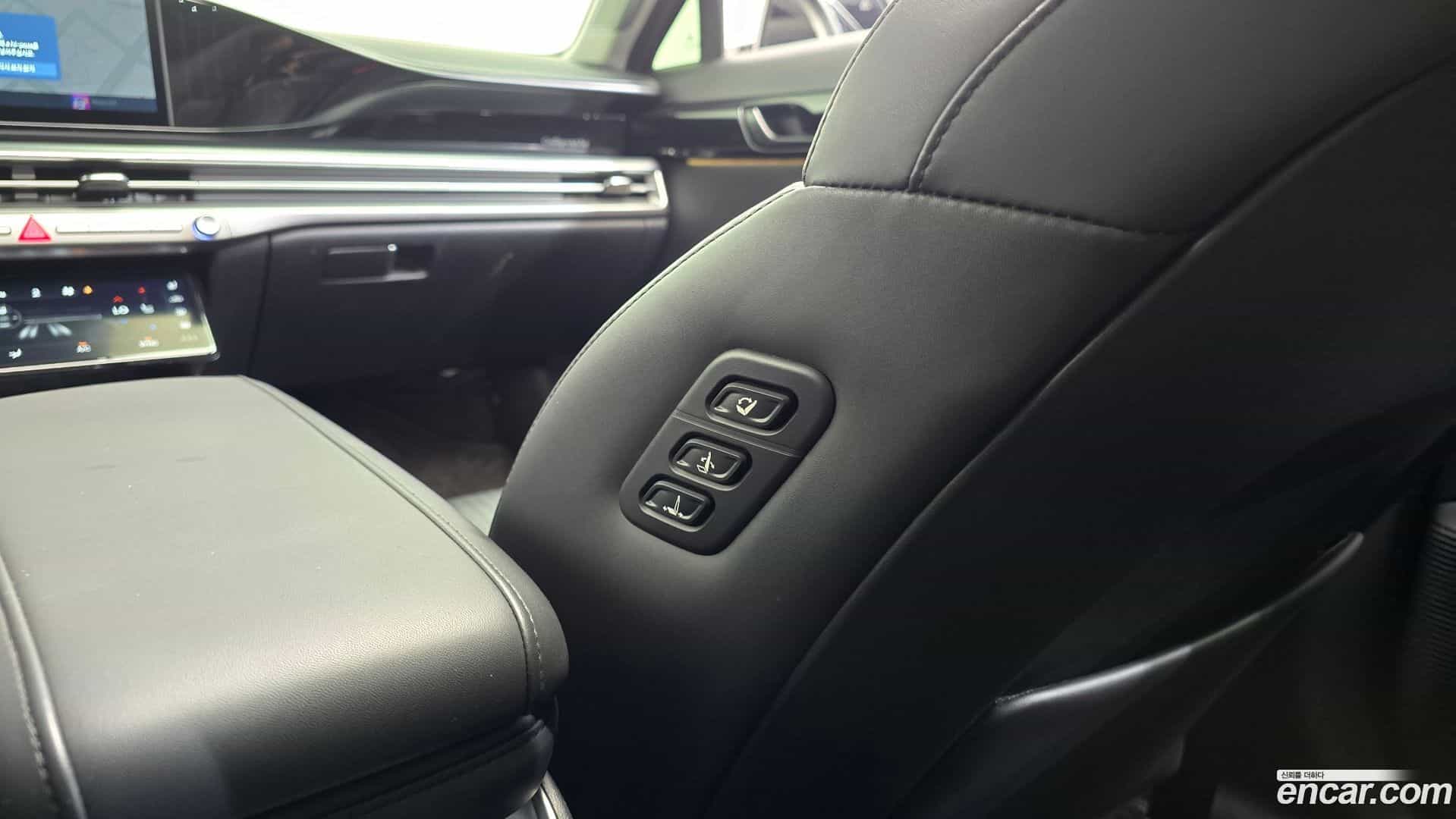 Grandeur Hyundai 2022.11-OPTION-050