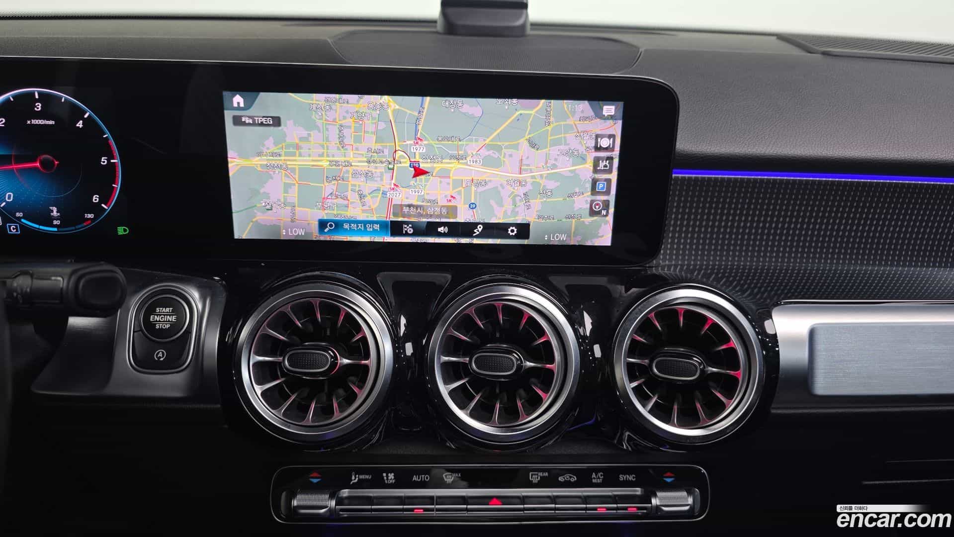 GLB-Class Mercedes-Benz 2022.5-OPTION-017