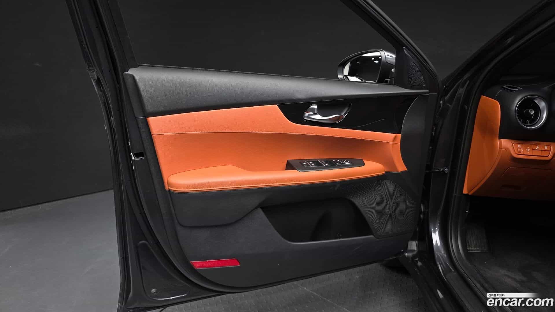 K3 Kia 2022.0-INNER-034