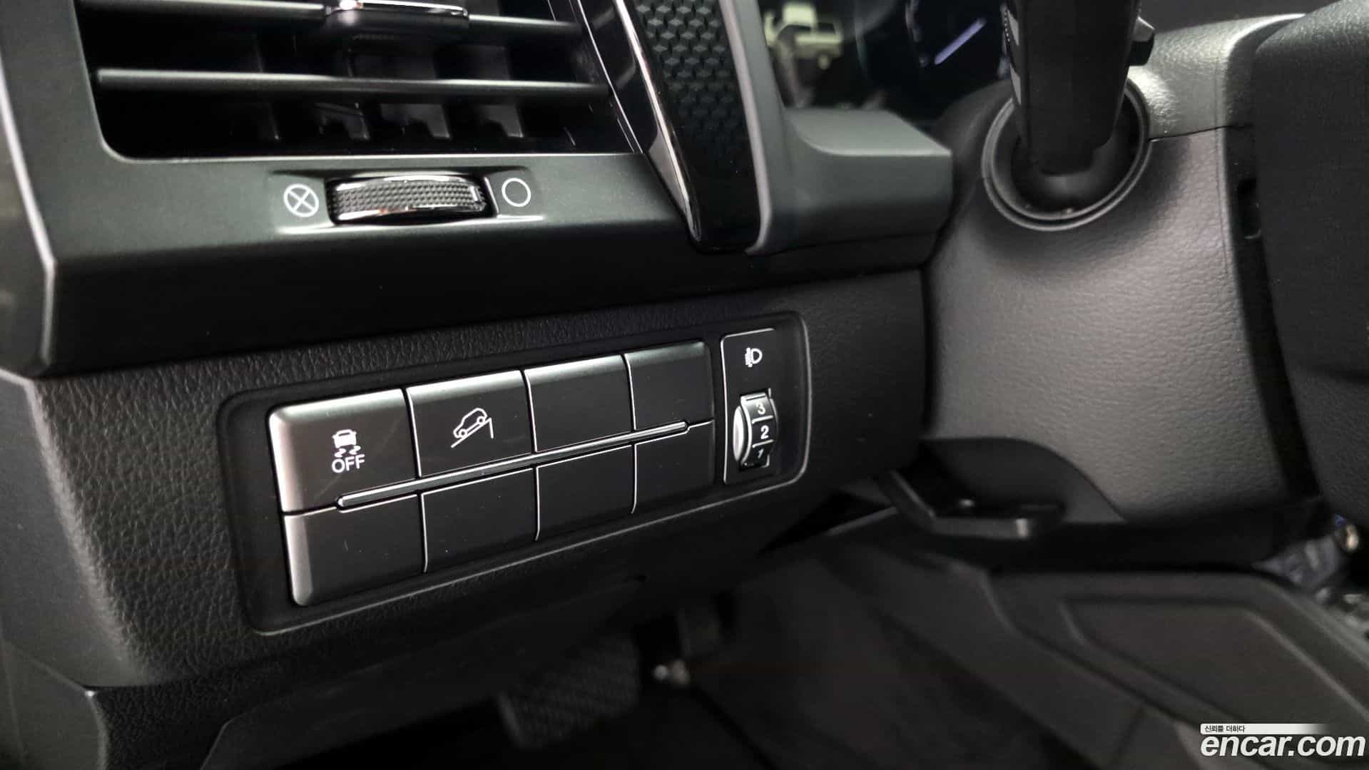 Rexton KG Mobility 2020.4-OPTION-042