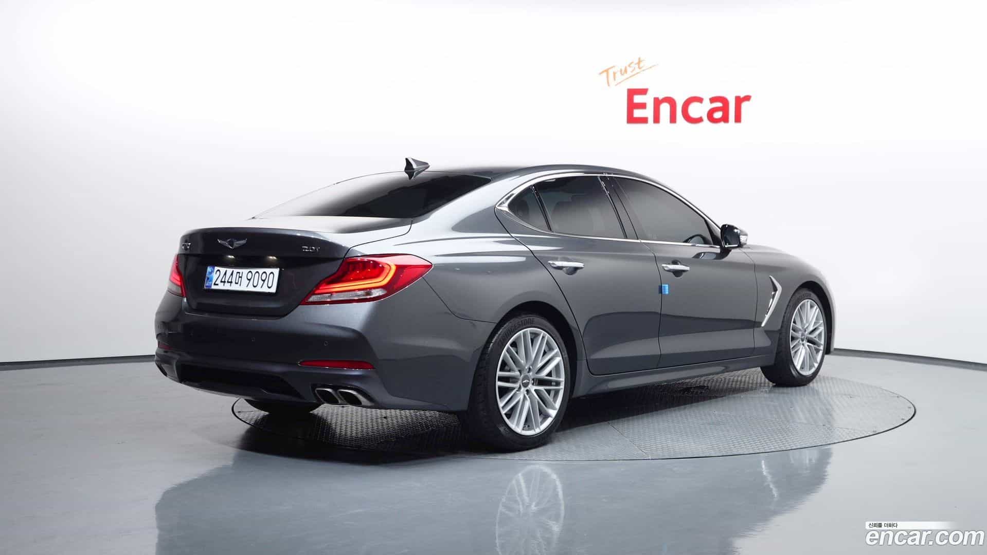 G70 Genesis 2019.10-OUTER-002