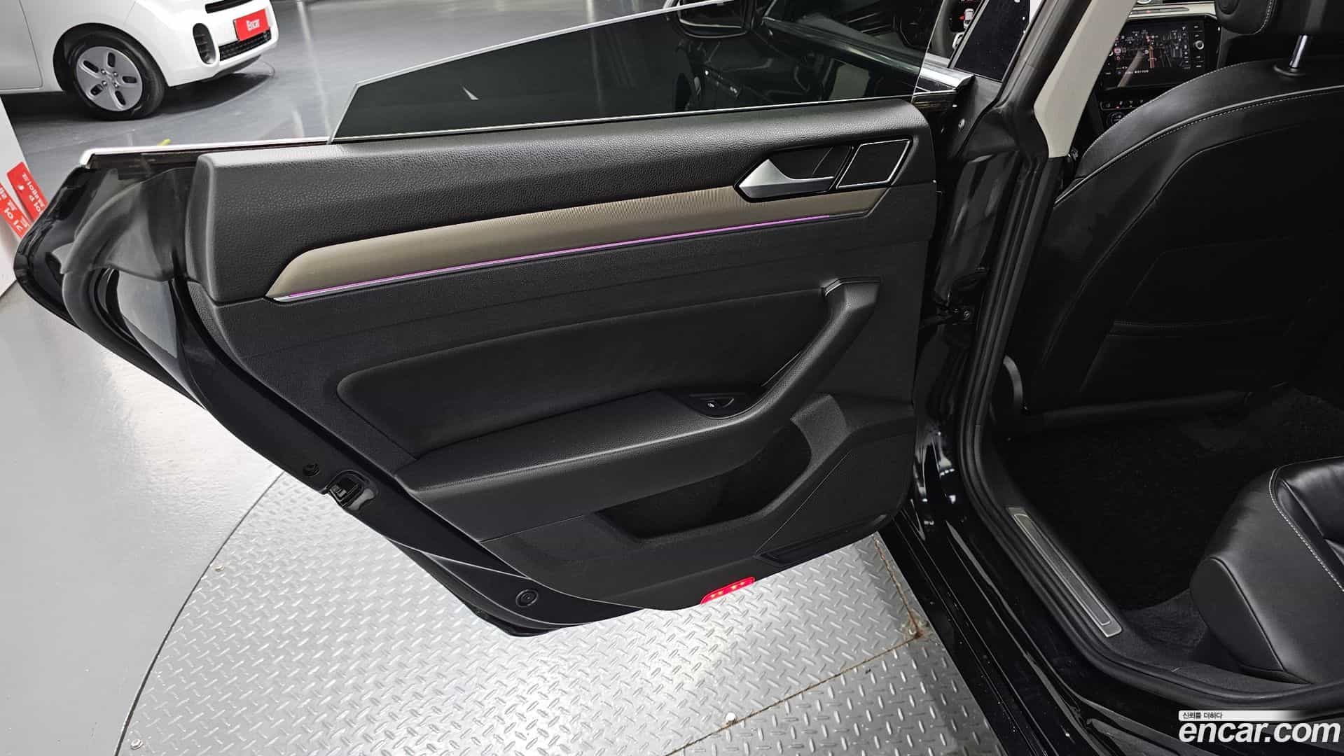 Arteon Volkswagen 2019.7-INNER-035