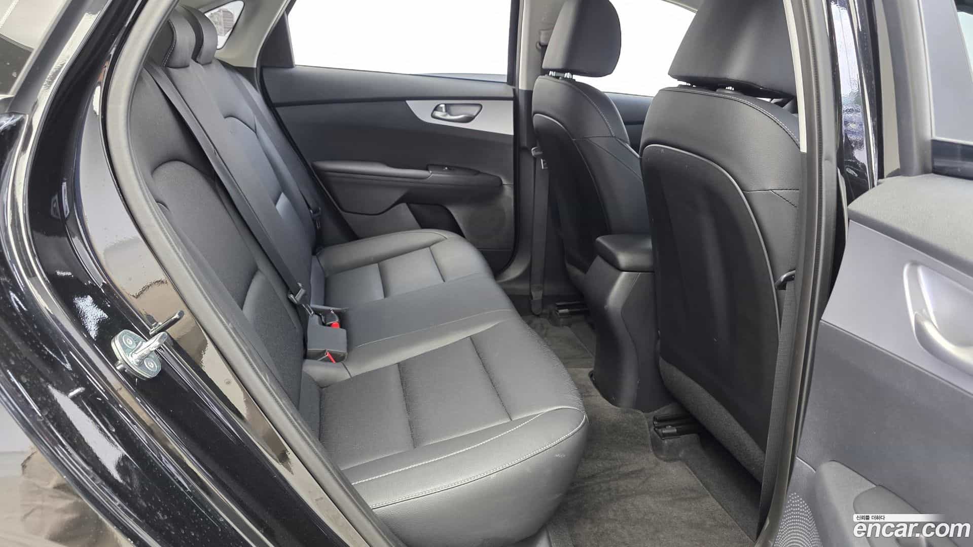 K3 Kia 2023.4-OPTION-015