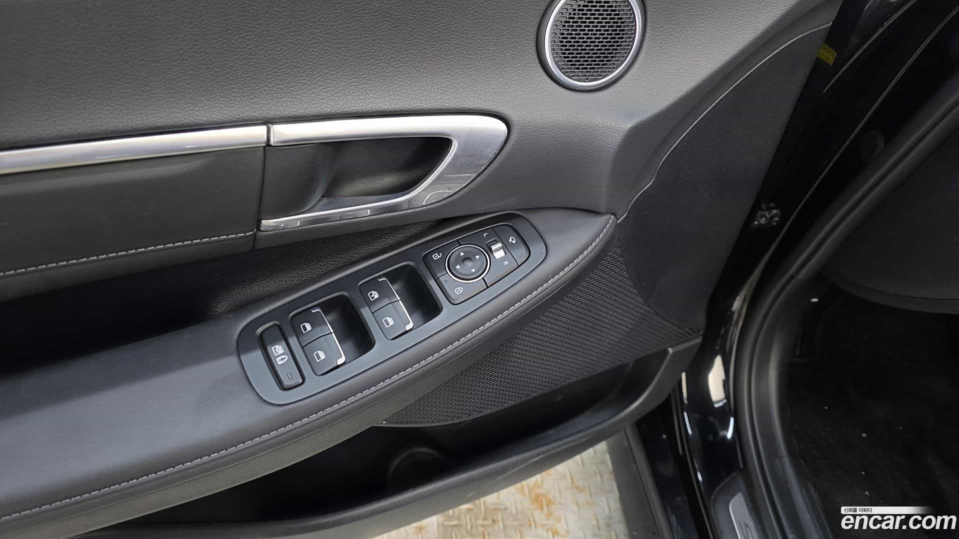 Sonata Hyundai 2022.4-OPTION-023