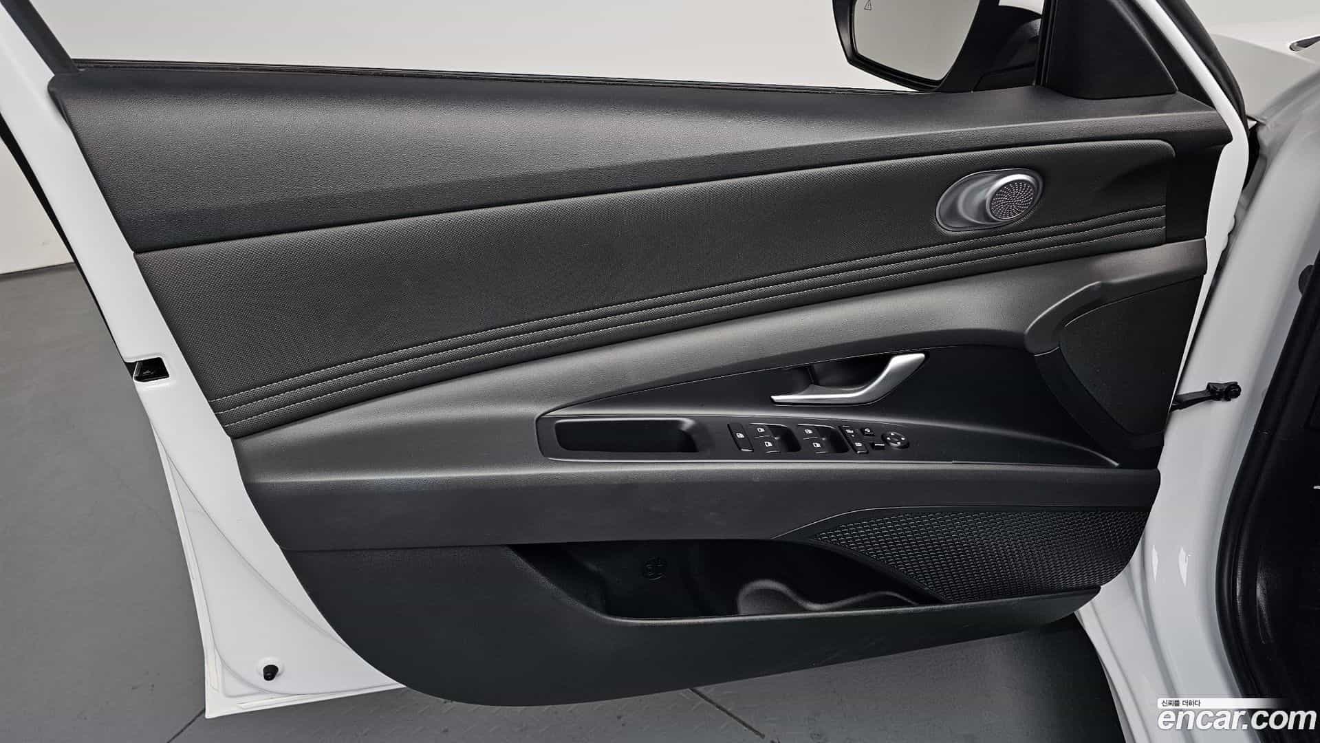AVANTE Hyundai 2025.7-INNER-034