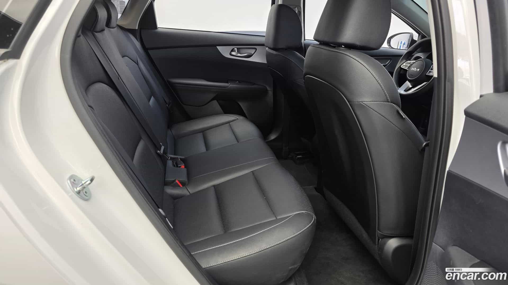 K3 Kia 2023.10-OPTION-015