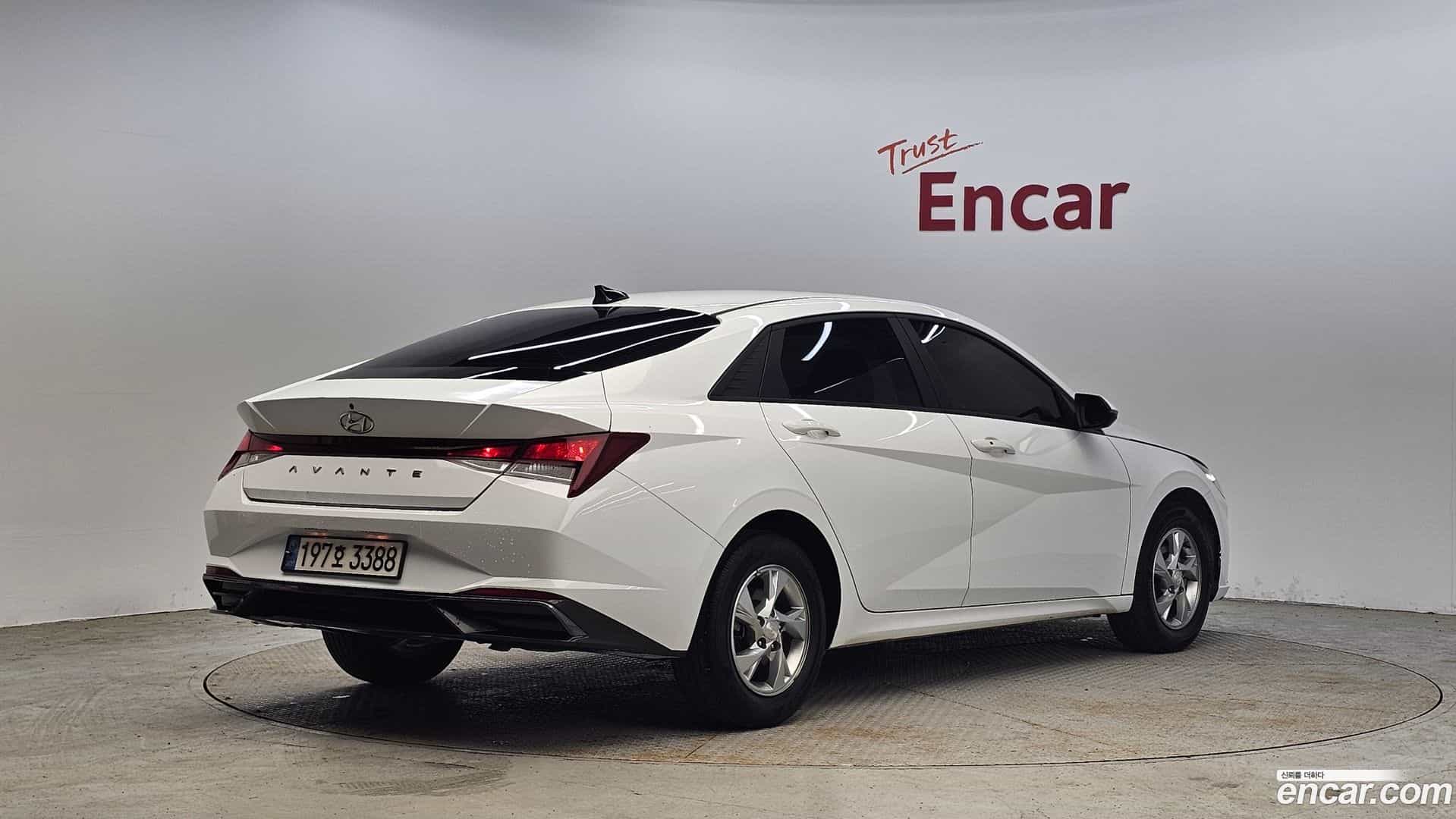 AVANTE Hyundai 2022.9-OUTER-002