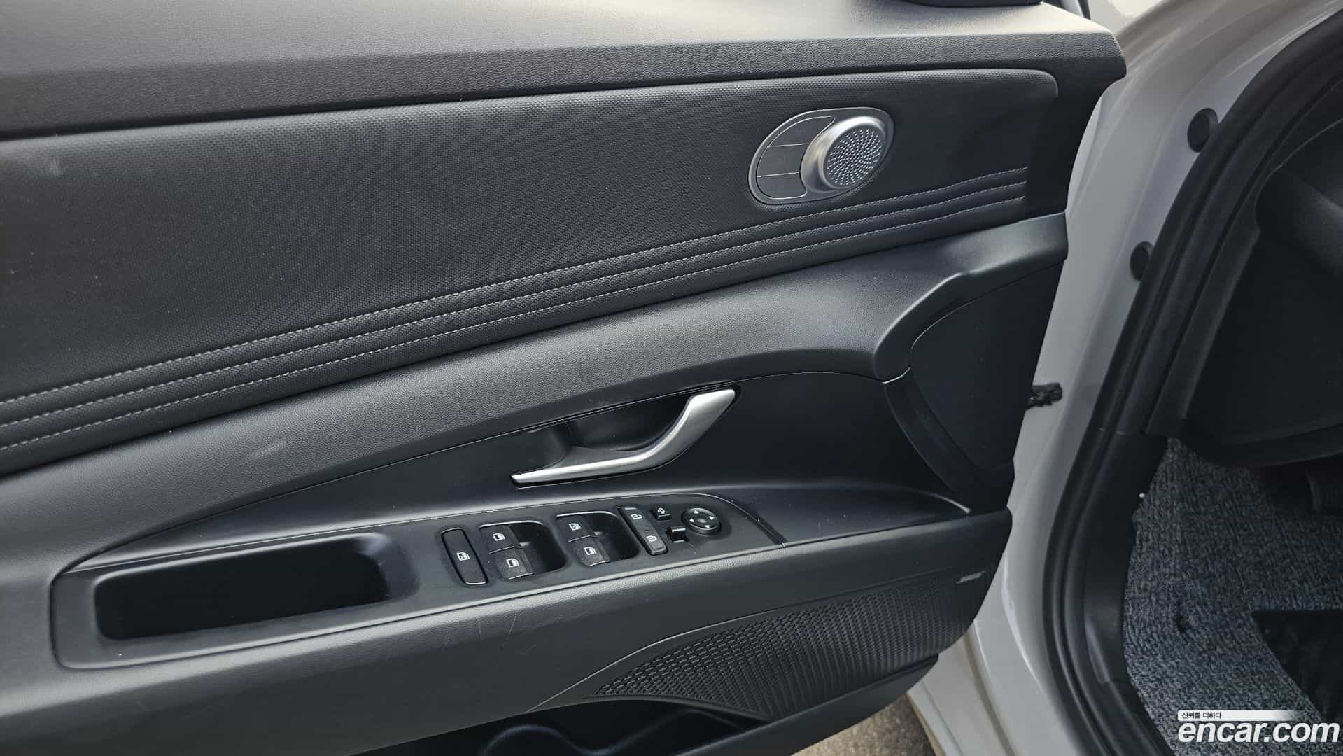 AVANTE Hyundai 2021.3-OPTION-022