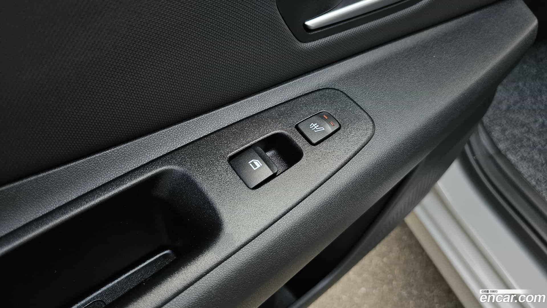 AVANTE Hyundai 2021.3-OPTION-023