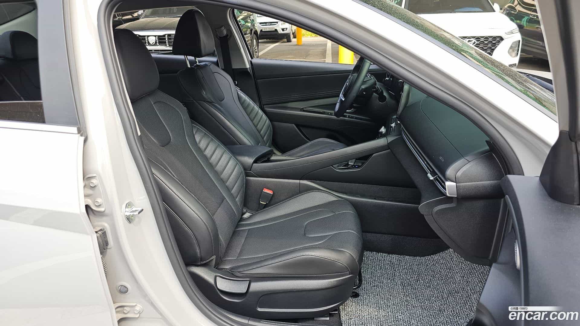 AVANTE Hyundai 2021.3-INNER-036