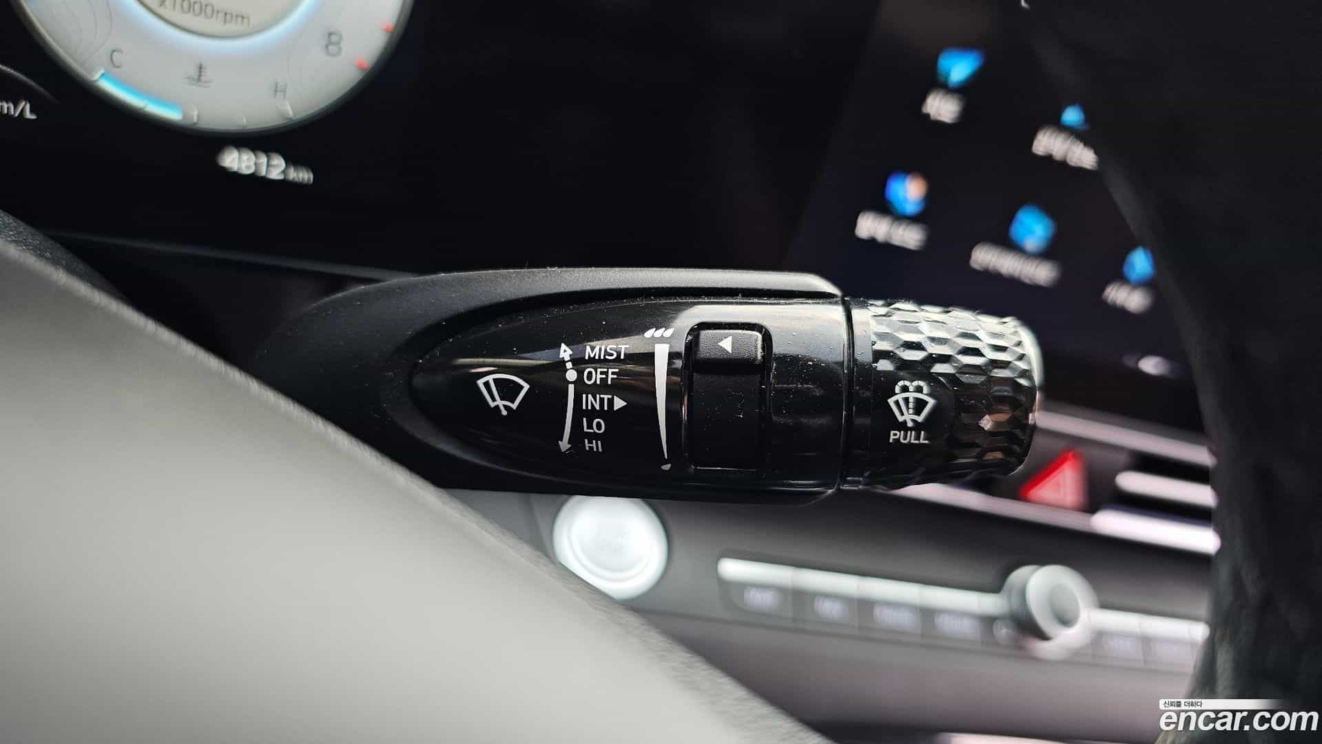 AVANTE Hyundai 2021.3-OPTION-046