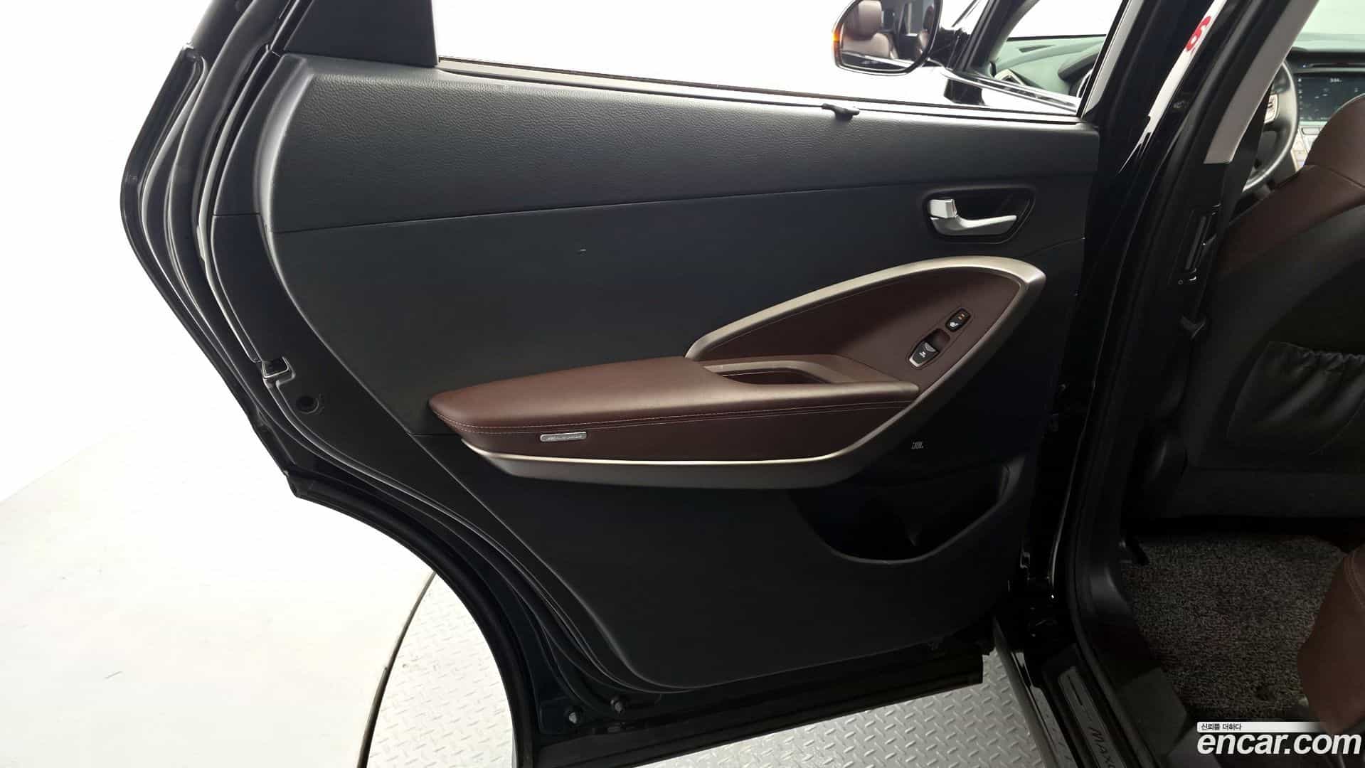 Maxcruz Hyundai 2016.3-INNER-035