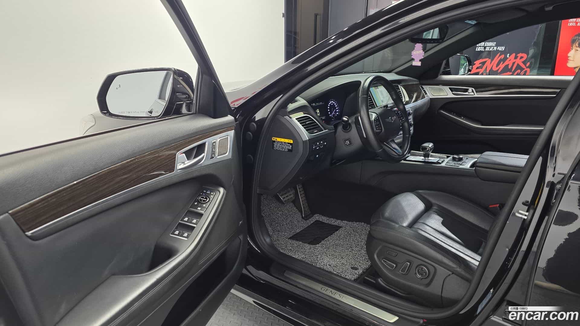 G80 Genesis 2019.4-INNER-010