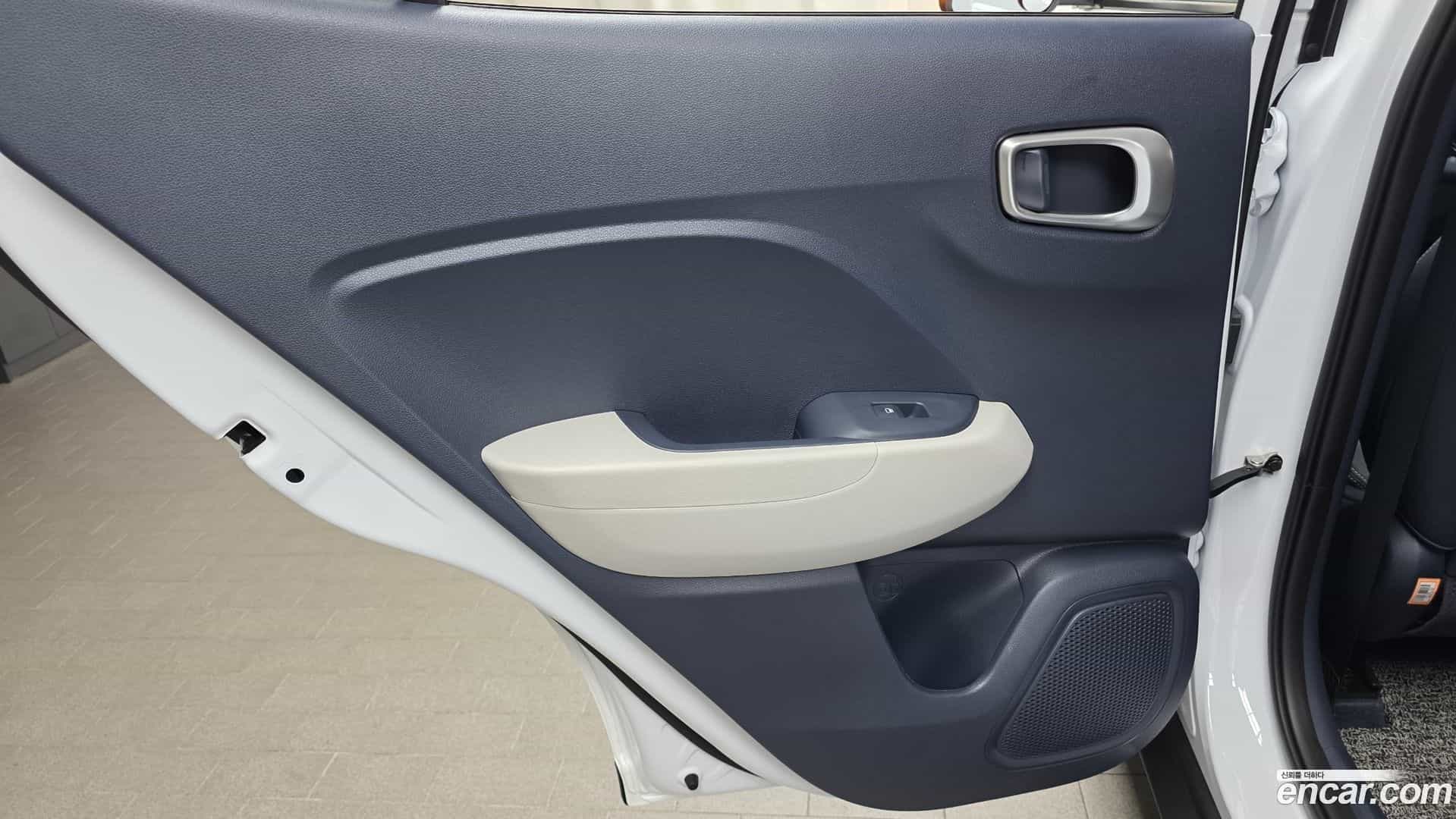 Venue Hyundai 2025.5-INNER-035
