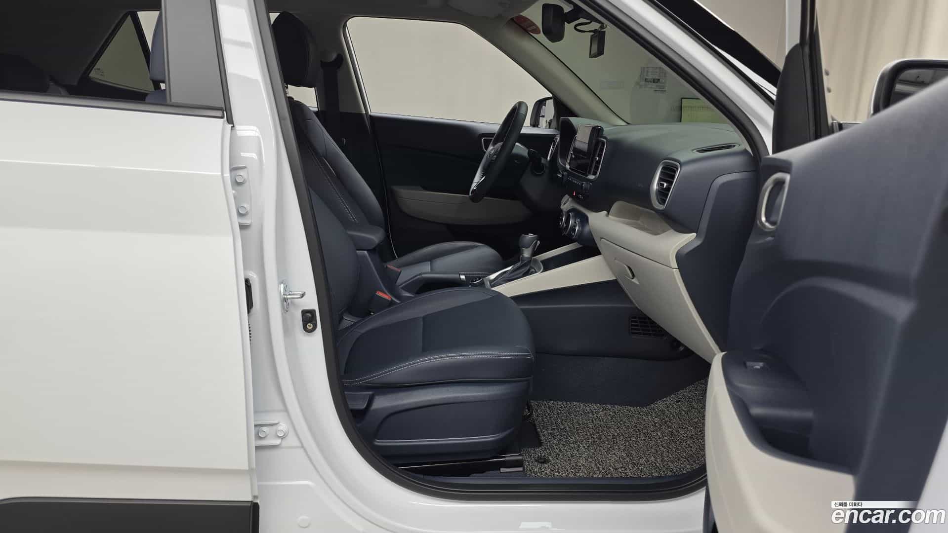 Venue Hyundai 2025.5-INNER-036