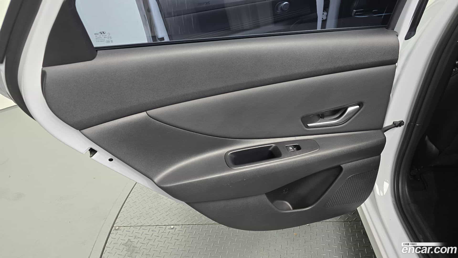 AVANTE Hyundai 2023.4-INNER-035