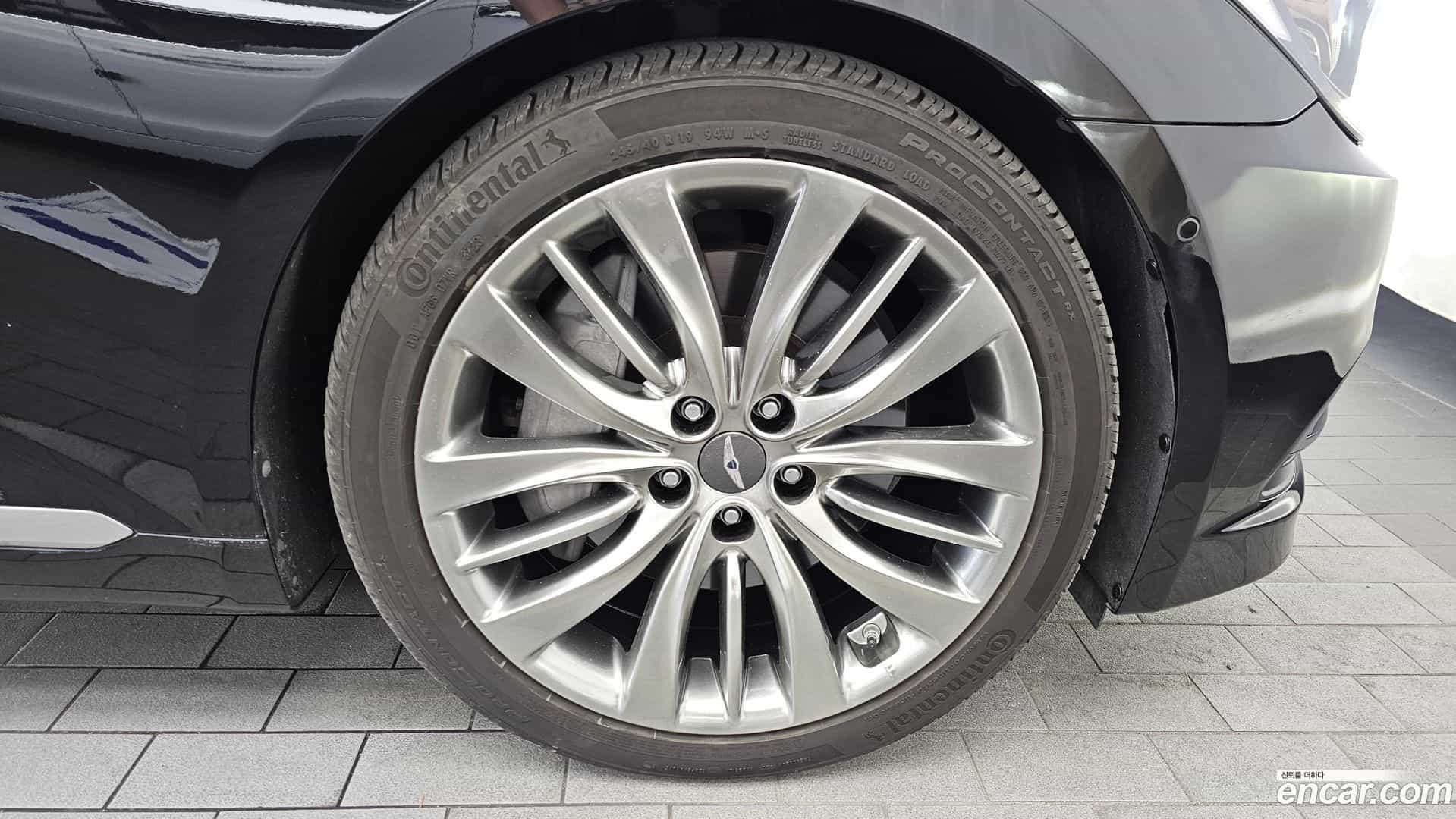 Genesis Hyundai 2014.3-OUTER-031