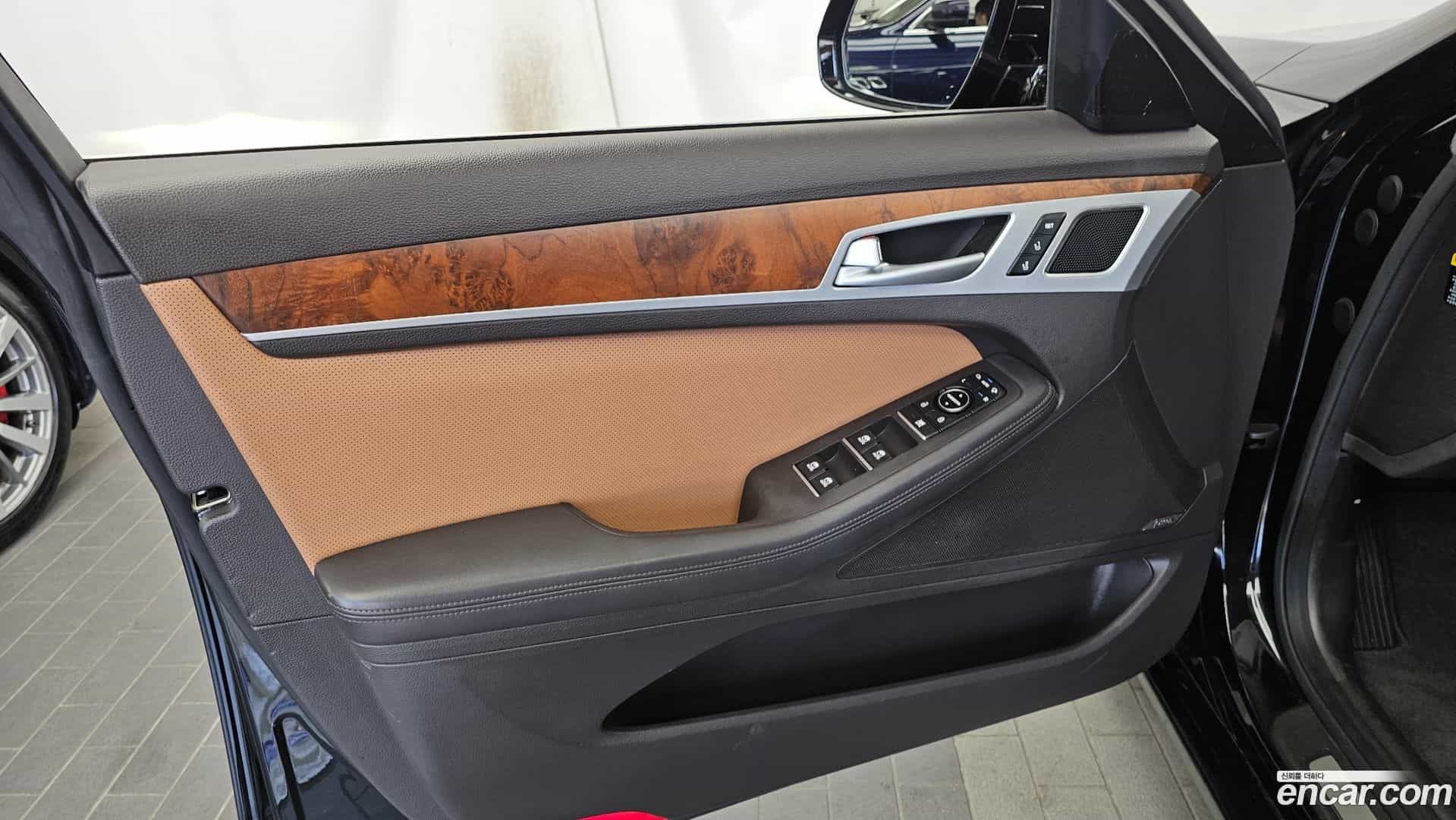 Genesis Hyundai 2014.3-INNER-034