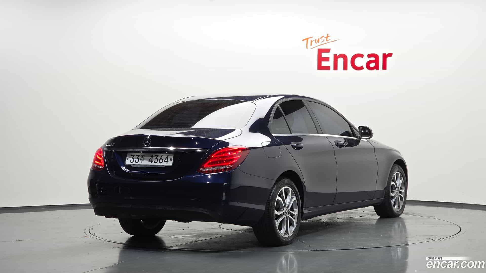 C-Class Mercedes-Benz 2017.6-OUTER-002