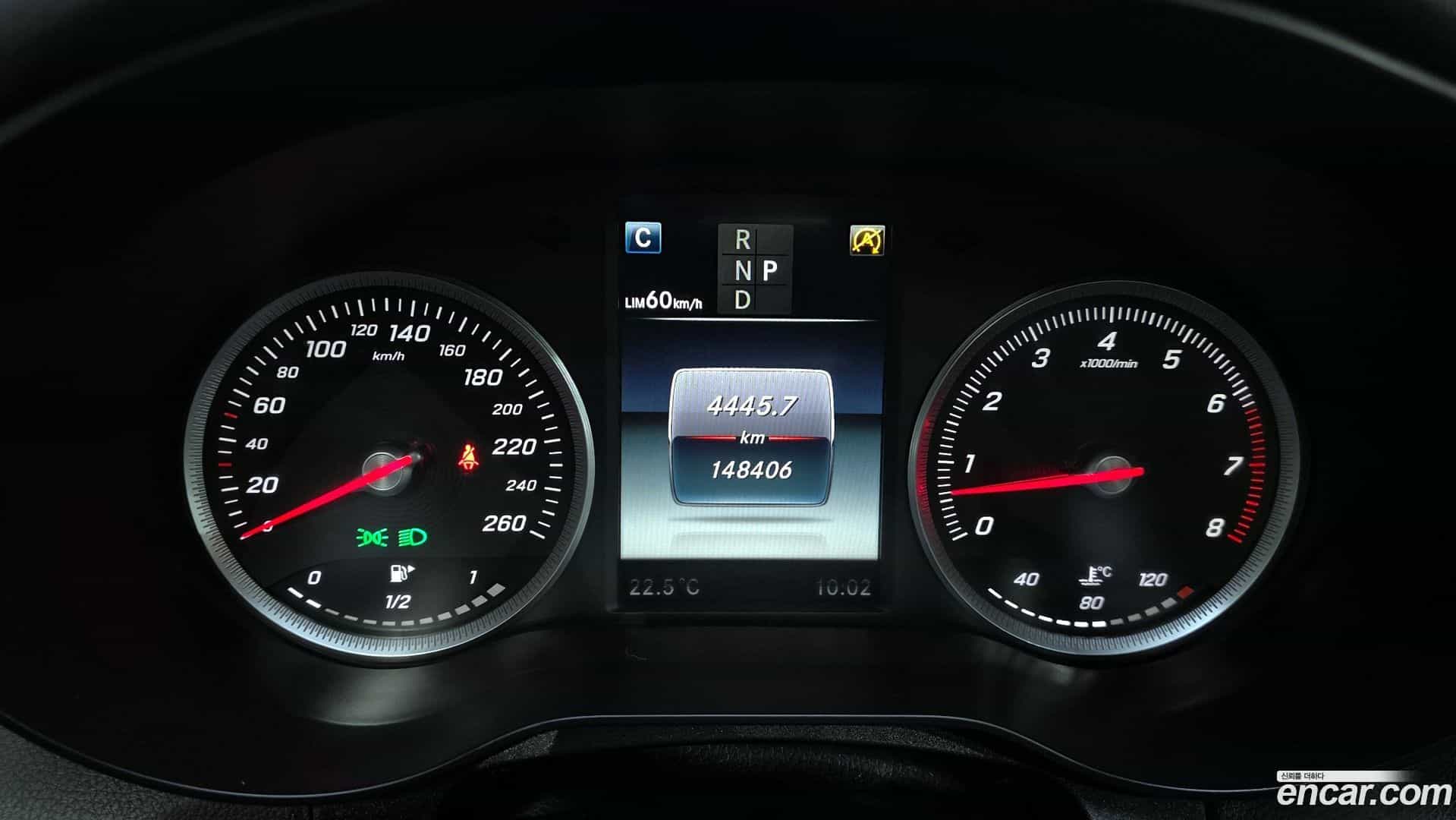 C-Class Mercedes-Benz 2017.6-INNER-008