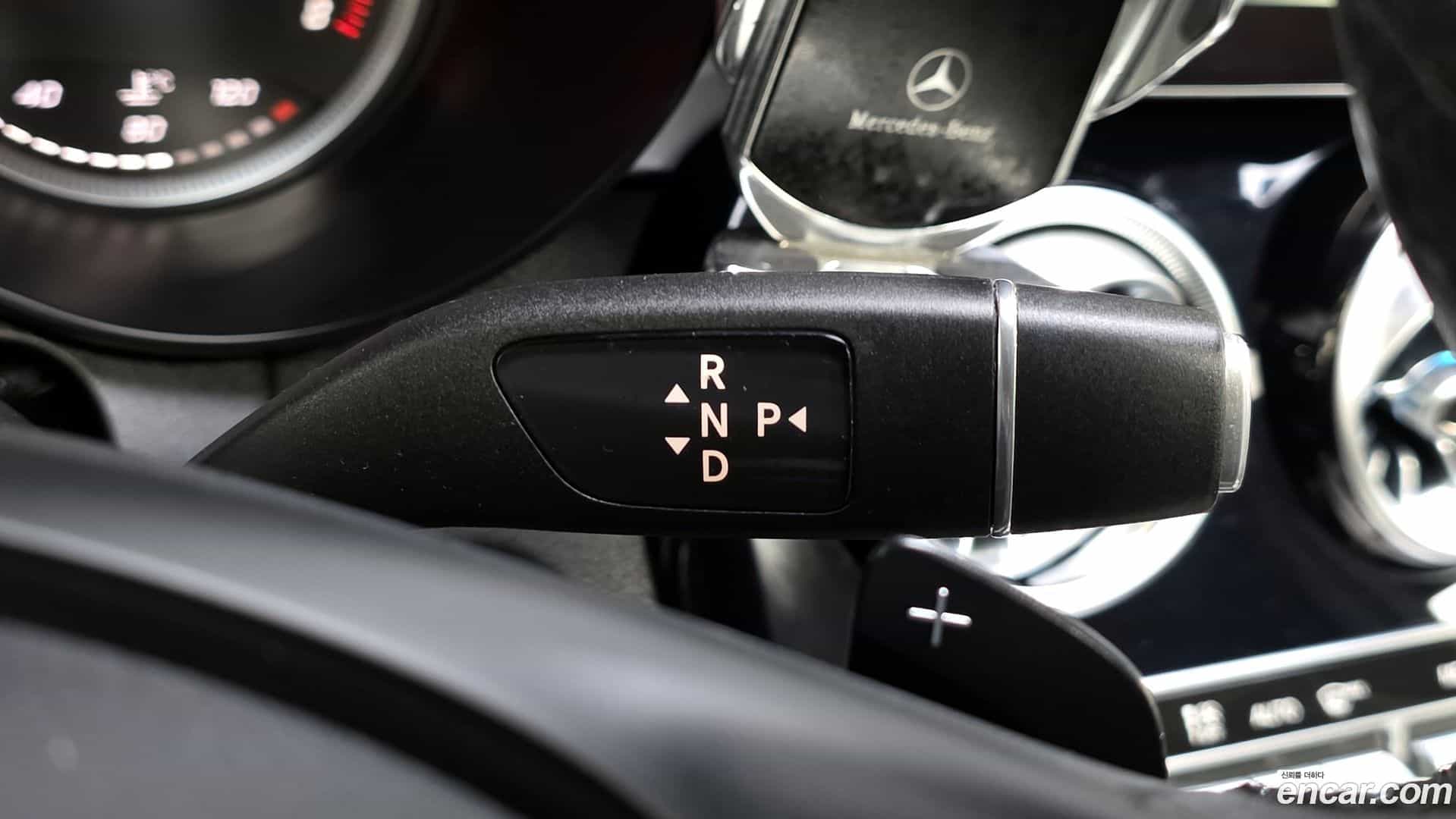 C-Class Mercedes-Benz 2017.6-INNER-009