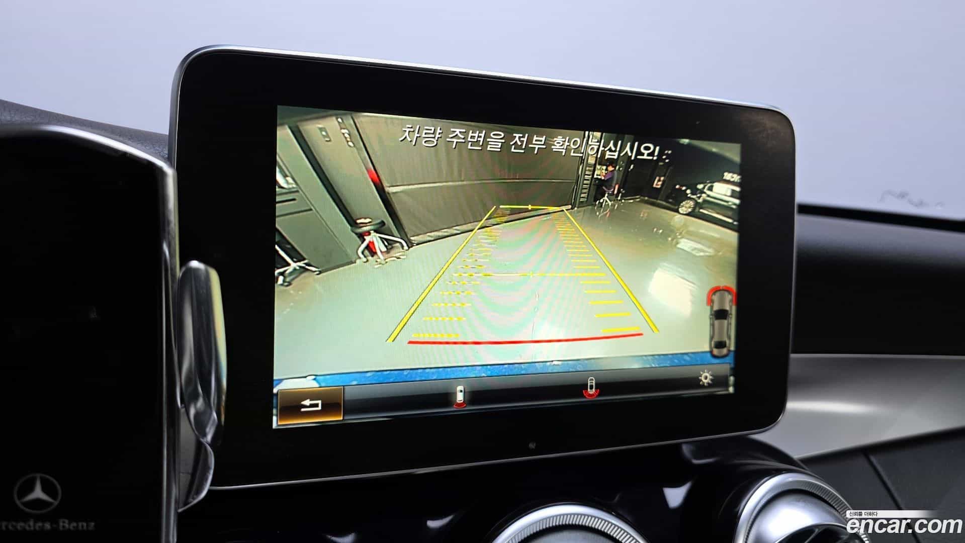 C-Class Mercedes-Benz 2017.6-OPTION-019