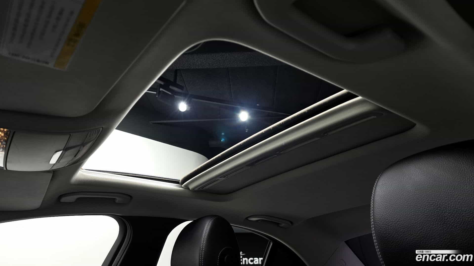 C-Class Mercedes-Benz 2017.6-OPTION-023