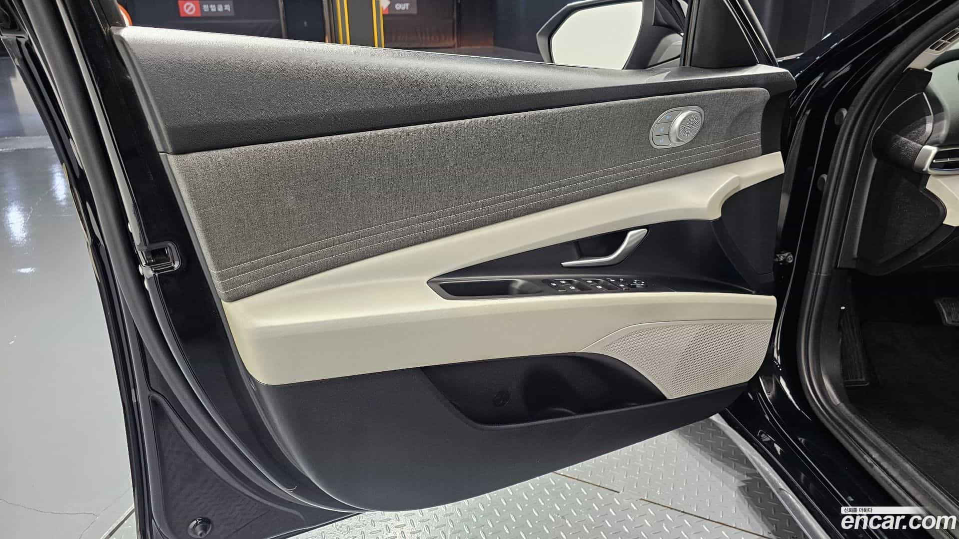 AVANTE Hyundai 2022.4-INNER-034