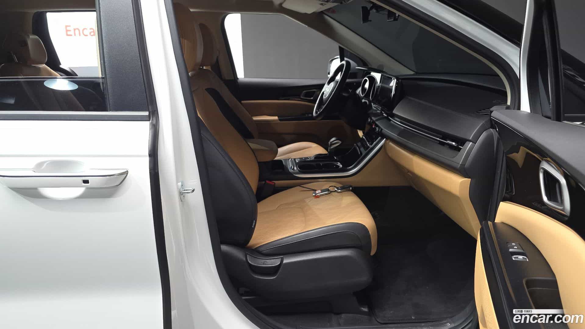 Canival Kia 2023.1-INNER-036