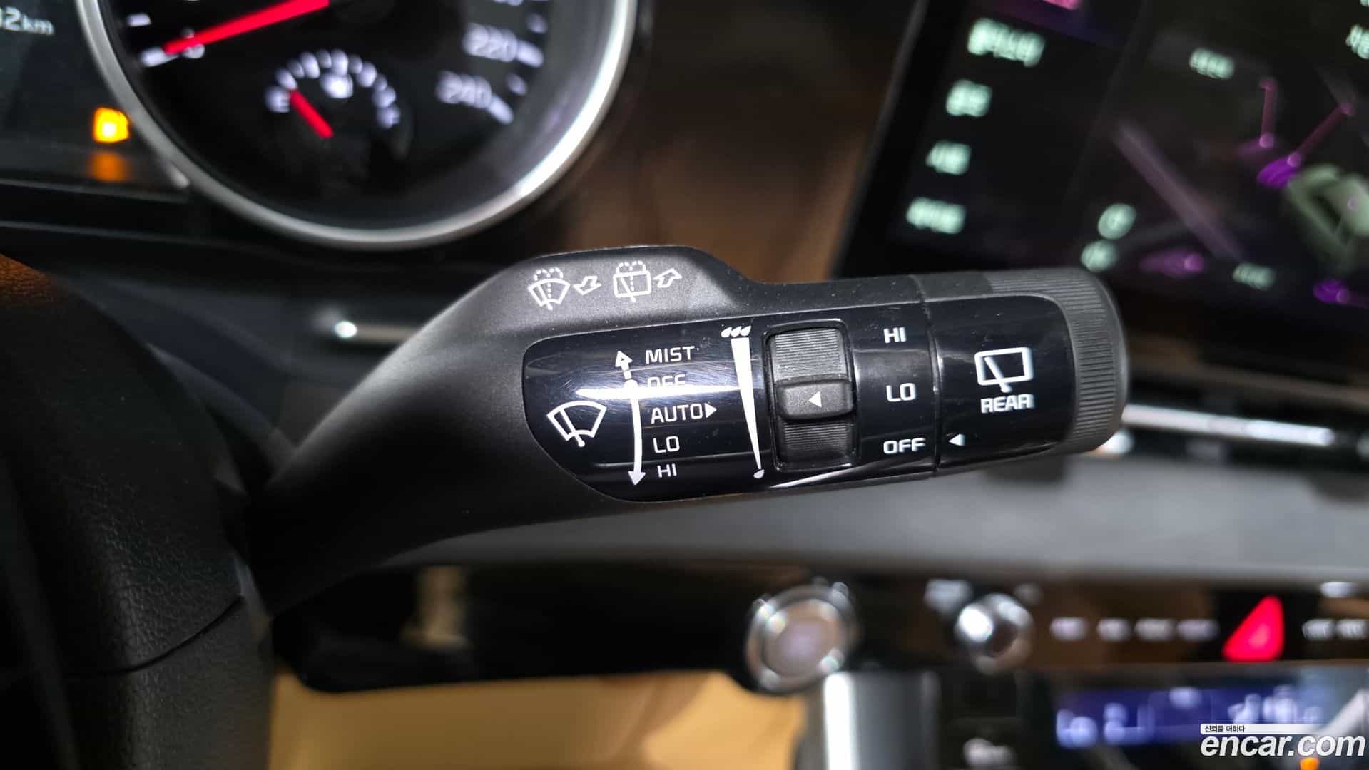 Canival Kia 2023.1-OPTION-040
