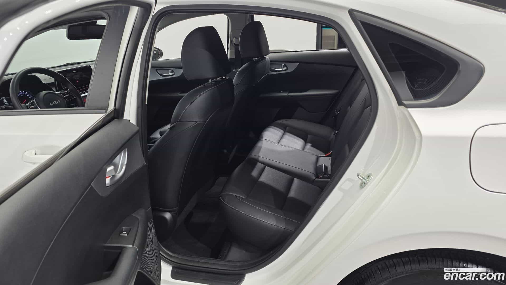 K3 Kia 2022.6-OPTION-015