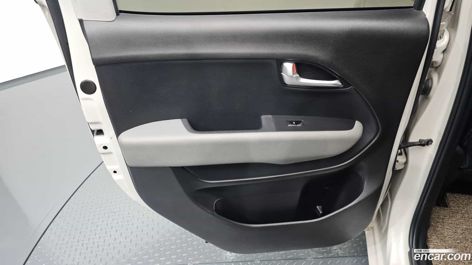 RAY Kia 2021.9-INNER-035