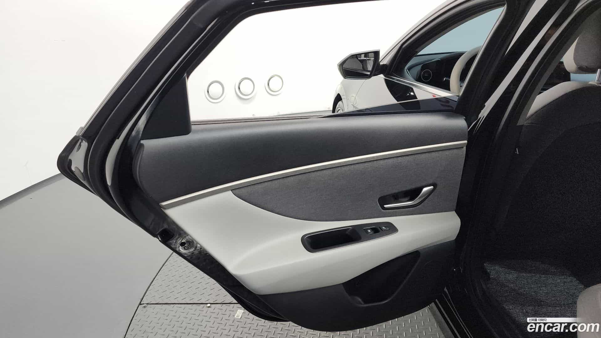 AVANTE Hyundai 2020.3-INNER-035