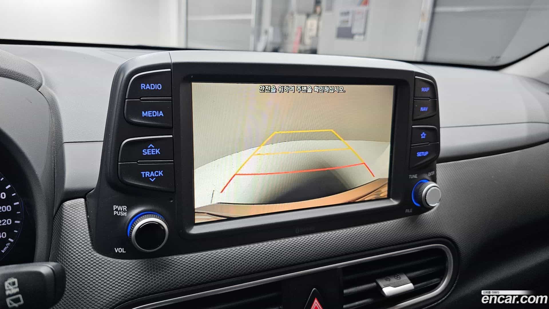 Kona Hyundai 2018.8-OPTION-019